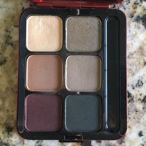 MAC Intriguing Scarlet Eyeshadow Palette